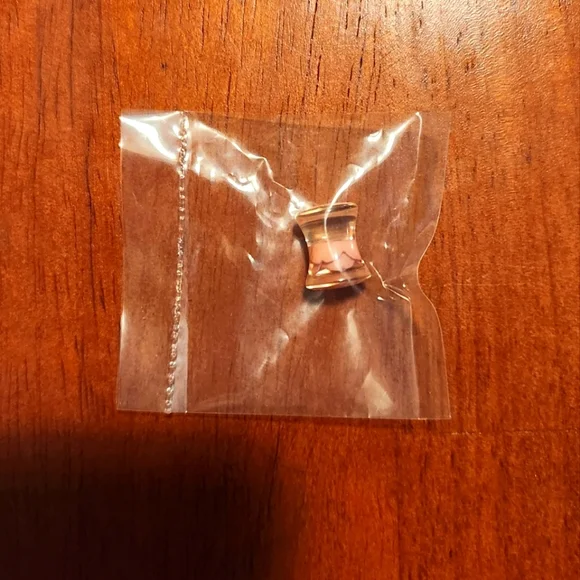 One Double Flared Rose Gauge 5 mm - Picture 2 of 2